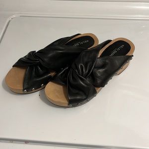 Like new Kelsi Dagger clogs